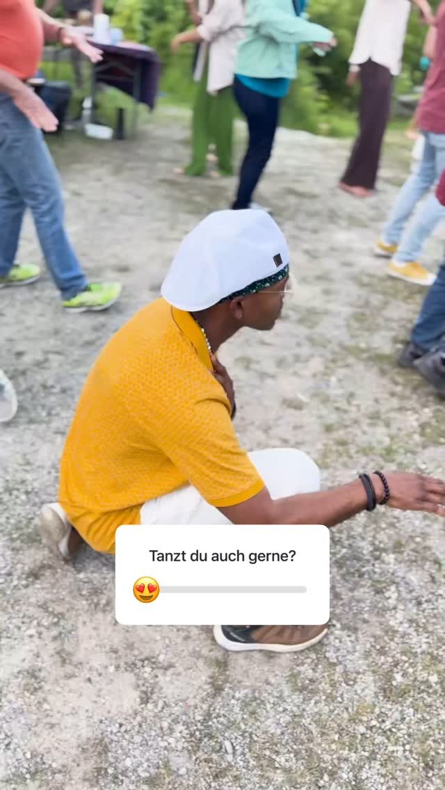 Instagram post from community_of_dreams. This post is in position 0.